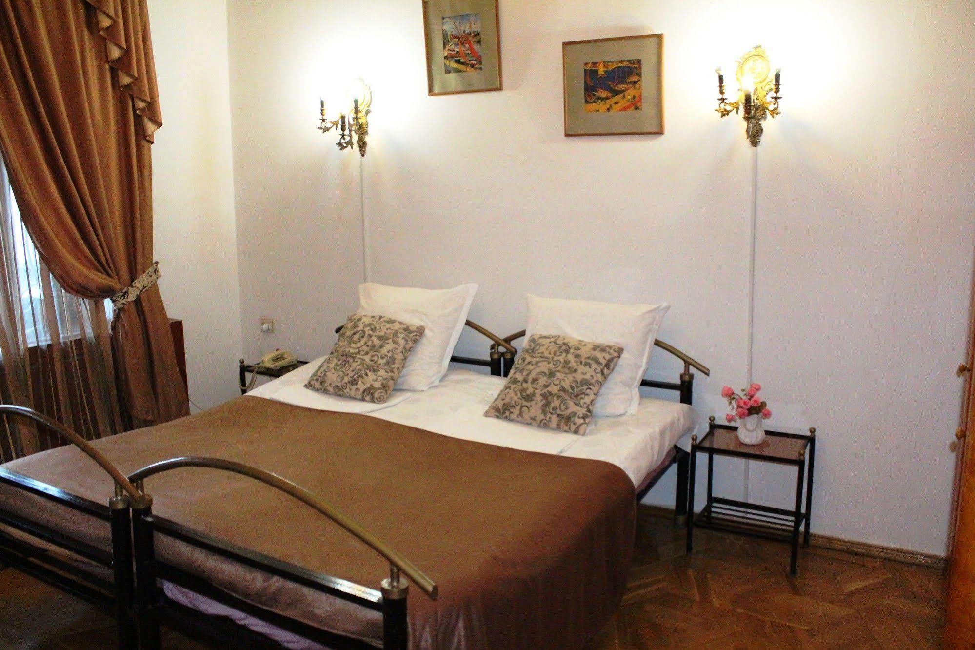 Classic Hotel Tbilisi Exterior photo